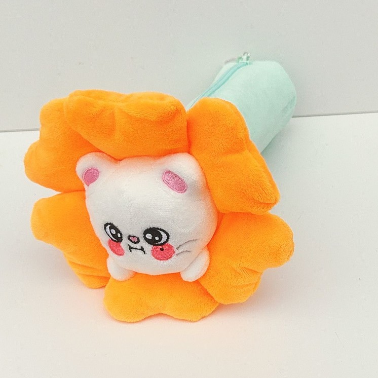 กล่องดินสอลายแมวขาวดอกไม้ Skz