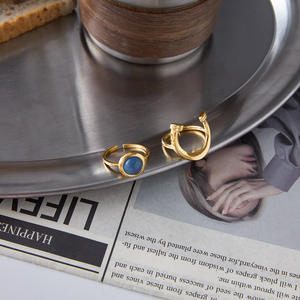 Bague tendance pour femmes en acier inoxydable plaqué or 18 carats, série équestre, ouverture en forme de <span class=keywords><strong>sabot</strong></span>, sertie de griffes rondes - Product Image 3