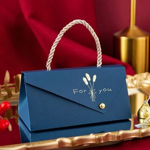 Boîte et sac à bonbons en papier de style chinois et européen créatifs avec impression évanescente personnalisable, taille 57x57cm, pour cadeaux d'événements sportifs - Product Image 4