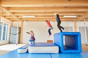 Fábrica personalizada 8M PVC pista de aire inflable gimnasia Tumble <span class=keywords><strong>Airtrack</strong></span> Pro obstáculo de aire Parkour túnel de aire Pro - Product Image 2