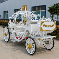 Recommander 4 roues véhicule royal cheval dessiné chariot fait à la main de style citrouille chariot pour la fête de mariage