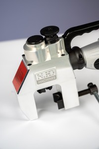 เครื่องลบคมท่อแบบพกพา C-Biter 76E พร้อมระบบยึดภายนอกและระบบป้อนอัตโนมัติสำหรับงานลบคม ขาย - Product Image 5