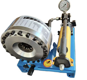 Machine à sertir les flexibles hydrauliques manuelle pour l'assemblage de conduites d'huile hydraulique et de flexibles en caoutchouc - Product Image 2