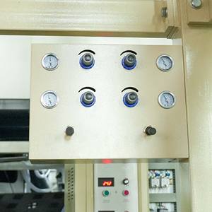 物联网支持的工业级2色条纹吹膜机 Polystar - Product Image 4