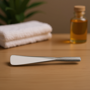 Cuchara facial de acero inoxidable 411 de grado profesional para masaje facial y cuidado de la piel - Product Image 3