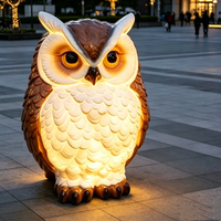 Sculpture de hibou géant réaliste en fibre de verre, artisanale, illuminée par une lumière LED solaire, décoration de jardin extérieure