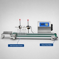 Machine de remplissage de liquides entièrement automatique à grande vitesse avec pompe pour les bouteilles de jus, d'eau, de lait et de boissons