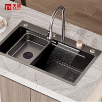 TIANYI Modern Multifunctionele Enkelbak RVS Keukenkraan met Watervalfunctie, Modern Design Spoelbak Model