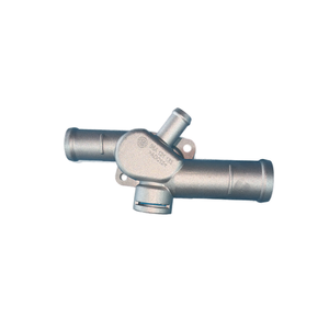 Tuyau <span class=keywords><strong>de</strong></span> <span class=keywords><strong>refroidissement</strong></span> <span class=keywords><strong>de</strong></span> culasse en aluminium 5 voies 06A 121 133 AQ pour Santana Jetta Polo <span class=keywords><strong>Golf</strong></span> 2V 1.<span class=keywords><strong>6</strong></span> 2.0 Auto - Product Image 1
