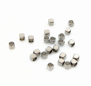 Bán buôn đồ trang sức phụ kiện phát hiện thép không gỉ PVD 18K vàng mạ vách ngăn vuông hạt DIY đồ trang sức làm, 2-5 mét - Product Image 6