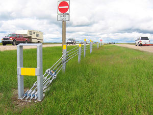 Barrière de câble à haute tension testée selon les critères AASHTO MASH, anti-collision, garde-corps de câble à faible rebond pour le bord de la route - Product Image 3