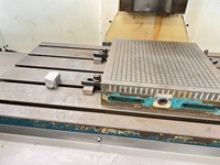 Tour-fraiseuse combinée verticale CNC Taiwan Chaoqun VMC 1060, 3 axes, Fanuc, robuste, BT40, broche unique, d'occasion, économie d'énergie