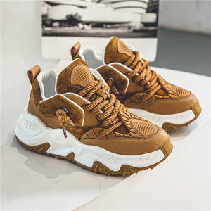 Hombre al aire libre resistente al desgaste suela gruesa zapatos de aumento de altura caminar zapatillas gruesas estudiante patio correr zapatos deportivos - Product Image 2