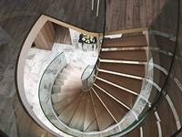 Escalier en colimaçon en acier au carbone gris européen VIKO, escalier en arc, escalier courbé