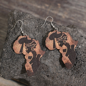 Orecchini pendenti con stampa mappa marrone stile western, orecchini da donna in stile vintage - Product Image 2