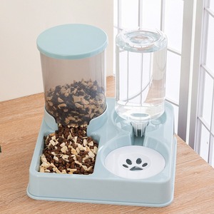 Distributeur automatique de nourriture et d'eau pour chats avec stockage de nourriture et système d'abreuvement par gravité, design simple - Product Image 1