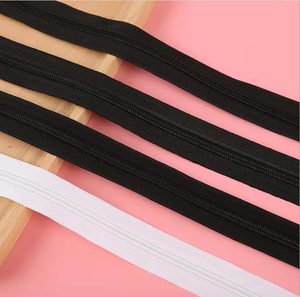 Rouleaux de fermeture éclair en <span class=keywords><strong>nylon</strong></span> 3 # de haute qualité en gros de bande de fermeture éclair de catégorie supérieure - Product Image 5