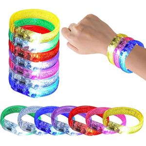 Bracelets lumineux, bracelets qui brillent dans le noir pour les cadeaux de fête pour les enfants, sacs de friandises, jouets, cadeaux de remise de diplôme, cadeaux de retour, rembourrage de sacs à cadeaux - Product Image 1