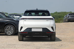 2025 Buen precio <span class=keywords><strong>Lynk</strong></span> & <span class=keywords><strong>Co</strong></span> 06 Em-p Vehículo eléctrico híbrido Coche automático Nuevo Vehículo de energía 5 puertas Suv de 5 plazas - Product Image 4