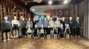 男の子と女の子のためのカスタム英国イングランド英国スタイル幼稚園小学校ブレザー制服スーツ - Product Image 5