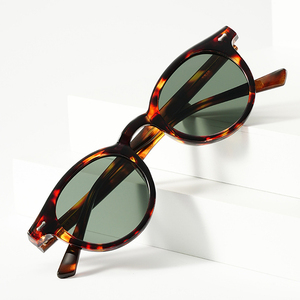 Bestseller Hochwertige UV400 Polaroid Sonnenbrillen für Damen Transparenter Rahmen Modische Runde Brillengestelle Sonnenbrillen - Product Image 4