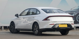 2021 WULING Asta <span class=keywords><strong>SUV</strong></span> FWD essence essence 1.5T 147PS L4 R18 108kW/250Nm CVT Starlight Edition LHD <span class=keywords><strong>Nitro</strong></span> modèle nouvelle voiture d'occasion à vendre - Product Image 3