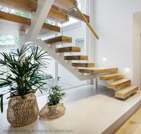 Escalier en tube carré moderne, personnalisé, durable, écologique, avec surface antidérapante, garde-corps en métal et verre, pour hôtel intérieur