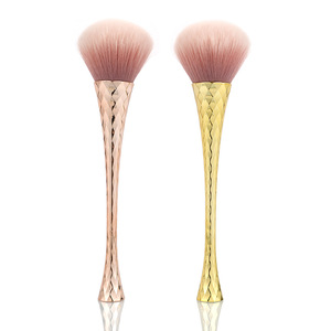 Brosse de nettoyage de poussière pour ongles à long manche, douce au toucher, pour salon de manucure professionnel, également utilisable comme pinceau à poudre de maquillage - Product Image 5