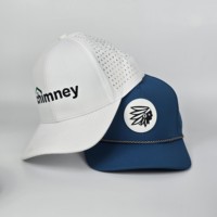 Casquette de performance 5 panneaux sur mesure, anti-transpiration, avec perforations découpées au laser, patch en PVC, visière plate, légère, pour l'extérieur
