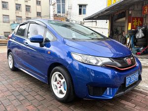 รถยนต์ฮอนด้า ฟิต LX แฮทช์แบ็ก ปี 2014 เครื่องยนต์ 1.5 ลิตร CVT ออโต้ รุ่นส่งออก L15B2 i-VTEC 131 แรงม้า ประหยัดน้ำมัน 5.3 ลิตร/100 กม. - Product Image 3
