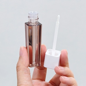 Tube de gloss à lèvres de petite taille 4,5-6,5 ml, tube cosmétique vide carré transparent en PETG, emballage de haute qualité, conteneur pour anticernes - Product Image 1