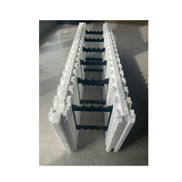 Systèmes de construction extérieurs : Blocs de béton isolant (ICFs) à surfaces texturées, barres d'acier de connexion – Catégorie de produit : Panneaux