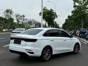 Voiture d'<span class=keywords><strong>occasion</strong></span> Geely Emgrand 1.5L Luxe Automatique Intelligente CVT 2021-2023 – Prix Abordable, Luxe, Essence, Véhicule d'<span class=keywords><strong>occasion</strong></span> pour Adulte - Product Image 6