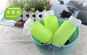 热销产品促销160/220/300毫升硼硅酸盐竹盖玻璃水瓶带硅胶套 - Product Image 5