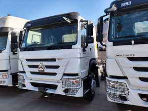 Truk traktor truk kepala roda 10 roda SINOTRUK HOWO 6*4 kualitas tinggi baru atau digunakan 371 400HP LHD RHD untuk dijual di Selandia - Product Image 5