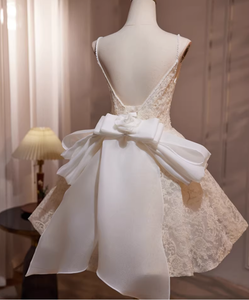 <span class=keywords><strong>Robe</strong></span> de réception courte simple à bretelles spaghetti en dentelle, <span class=keywords><strong>robe</strong></span> de bal, mini-<span class=keywords><strong>robe</strong></span> de mariée <span class=keywords><strong>pour</strong></span> <span class=keywords><strong>mariage</strong></span> <span class=keywords><strong>civil</strong></span> ou fête - Product Image 3