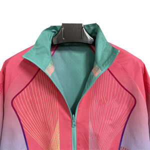 批发新款双面足球运动风衣 - 泰国制造，防风，两件款式合为一件衣服 - Product Image 3