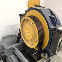Machine de traction d'ascenseur métallique TORINDRIVE MCB200 certifiée ISO9001 avec garantie d'un an pour ascenseurs d'hôtels modernes