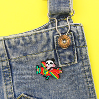 Broche de billet d'avion de dessin animé personnalisé hélicoptère d'avion de ligne tour du monde badge en métal épingles en émail