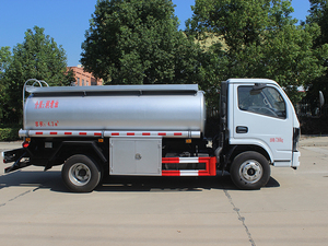 Camion-citerne diesel Dongfeng 4x2 pour la livraison de lubrifiants en vrac et la logistique d'huiles liquides - Product Image 2