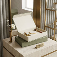Boîte magnétique bicolore vert sauge personnalisable avec logo, conteneur rigide premium avec insert en velours pour coffret cosmétique en gros