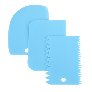 Cake Butter Scraper 3-Piece Set Plastic Non-Toxic Multi Functional Cake Tools - Product Image 1