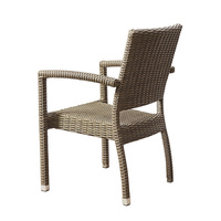 Chaise de salle à manger d'extérieur empilable en rotin et osier, avec structure en aluminium, style moderne, écologique et portable, pour écoles, parcs et villas (vente en gros)