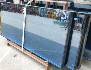 Verre isolant trempé de 12 mm Utilisé dans les murs-rideaux et les façades des bâtiments Verre double vitrage trempé à faible émissivité et à faible teneur en fer Sécurité Durable - Product Image 6