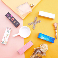 Petites boîtes d'emballage cosmétique en carton de rouge à lèvres de maquillage avec logo personnalisé en gros
