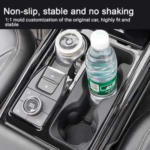 สำหรับฟอร์ด เอ็กซ์พลอเรอร์ ปี 2020-2024 ที่วางแก้วซิลิโคนกันลื่น ที่วางแก้วตรงกลางคอนโซล ป้องกันการลื่นไถล อุปกรณ์จัดเก็บภายใน - Product Image 4