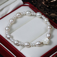Bracelet extensible de luxe simple et tendance pour femme, en perles d'eau douce naturelles baroques, motif rose blanche et muguet, un trésor exquis
