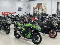 Moto Suzuki GSX600 d'occasion en excellent état avec freins Brembo, trois modes de conduite
