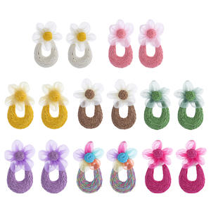 ต่างหูรูปต้นปาล์มทำมือดีไซน์สร้างสรรค์ใหม่สำหรับฤดูใบไม้ผลิสี2025ต่างหูรูปดอกไม้น่ารักหวานๆสไตล์วันหยุด - Product Image 1