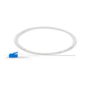 LC/UP tek mod 9/125 1 çekirdekli pigtail kablo 0.9mm beyaz LSZH ceket pigtail